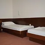 Hotel Adriatic Omisalj