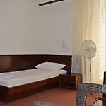 Adriatic Hotel 2*