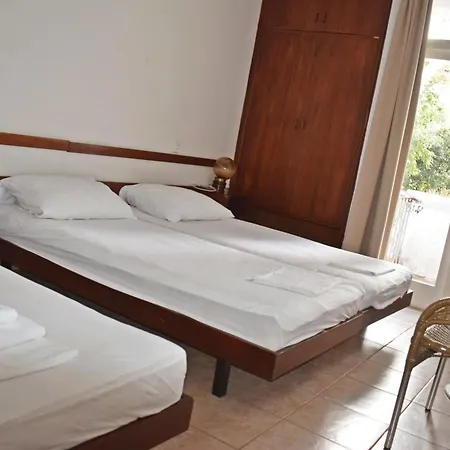 Adriatic Hotel 2*