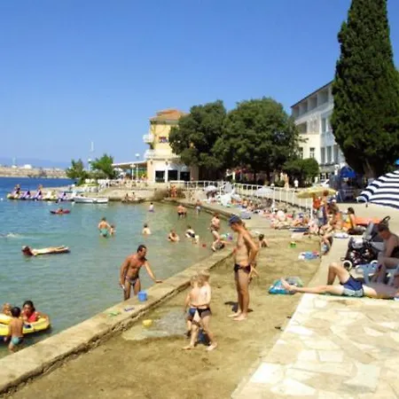 Szálloda Adriatic Omišalj